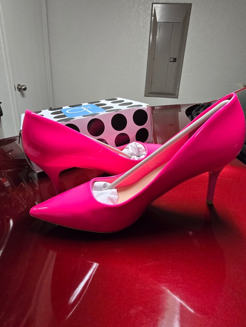 Hot pink 💗 pump heels